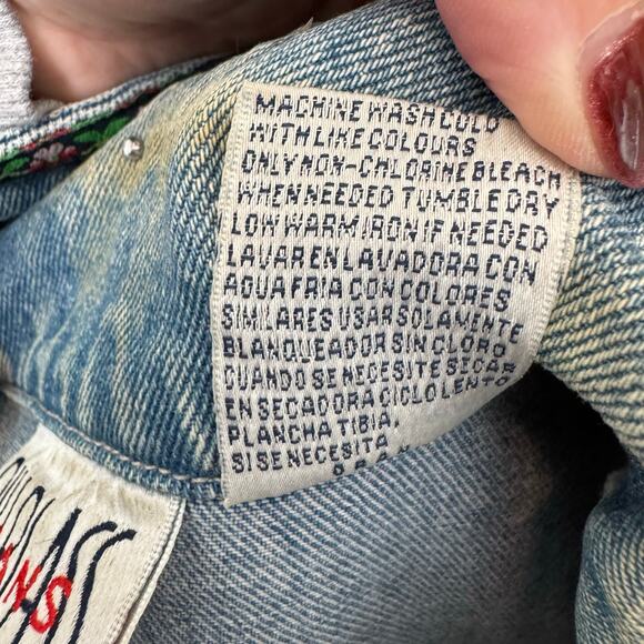 Vintage 90s Bill Blass Embroidered Floral Rhinestone Denim Vest M Cottage Garden - Picture 11 of 13